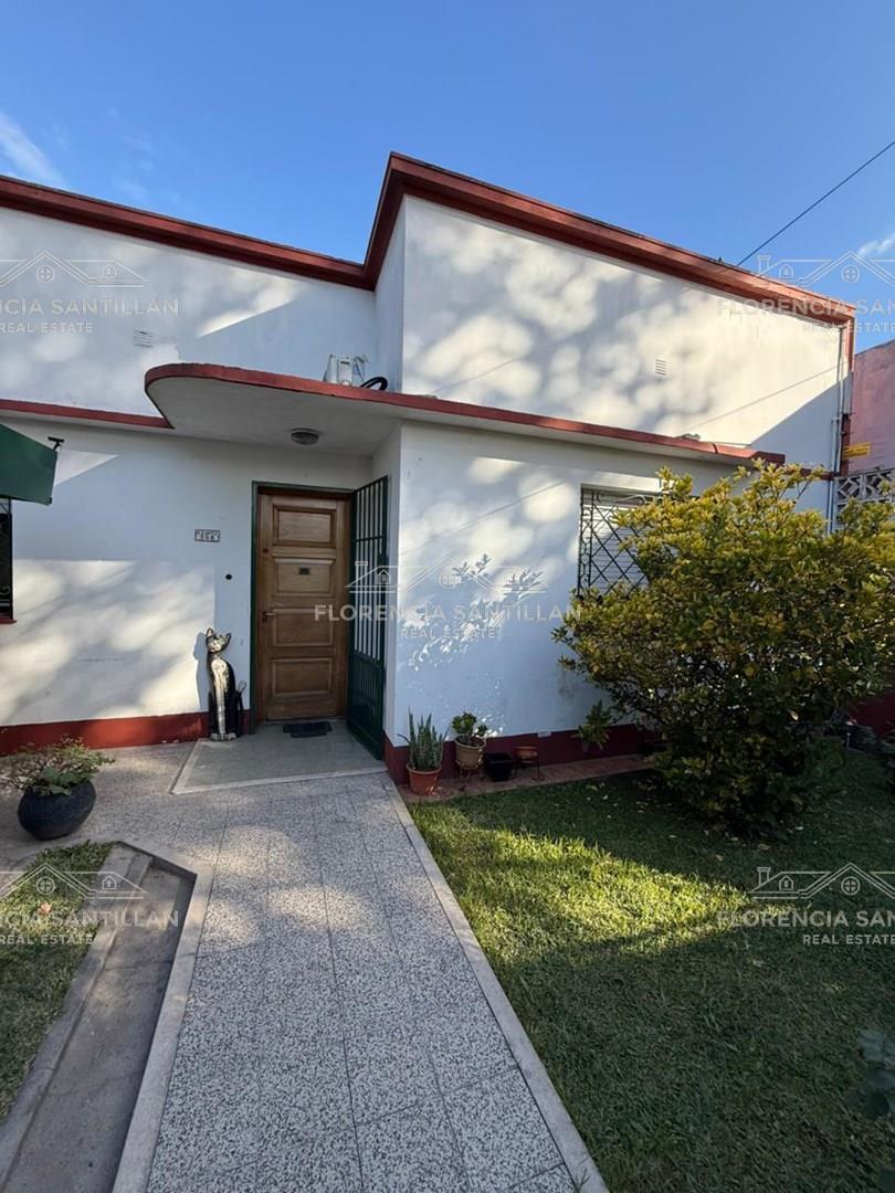 Foto de Casa en Venta en Remedios De Escalada, Lanús, G.B.A. Zona Sur, imagen 1