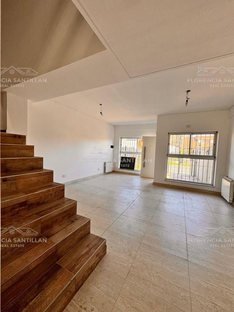 Foto de Departamento 4 ambientes con cochera en Venta en Llavallol, Lomas de, imagen 3