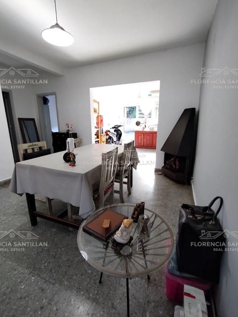 Foto de Casa Chalet de 3 ambientes con cochera en Venta en Temperley, Lomas de, imagen 1