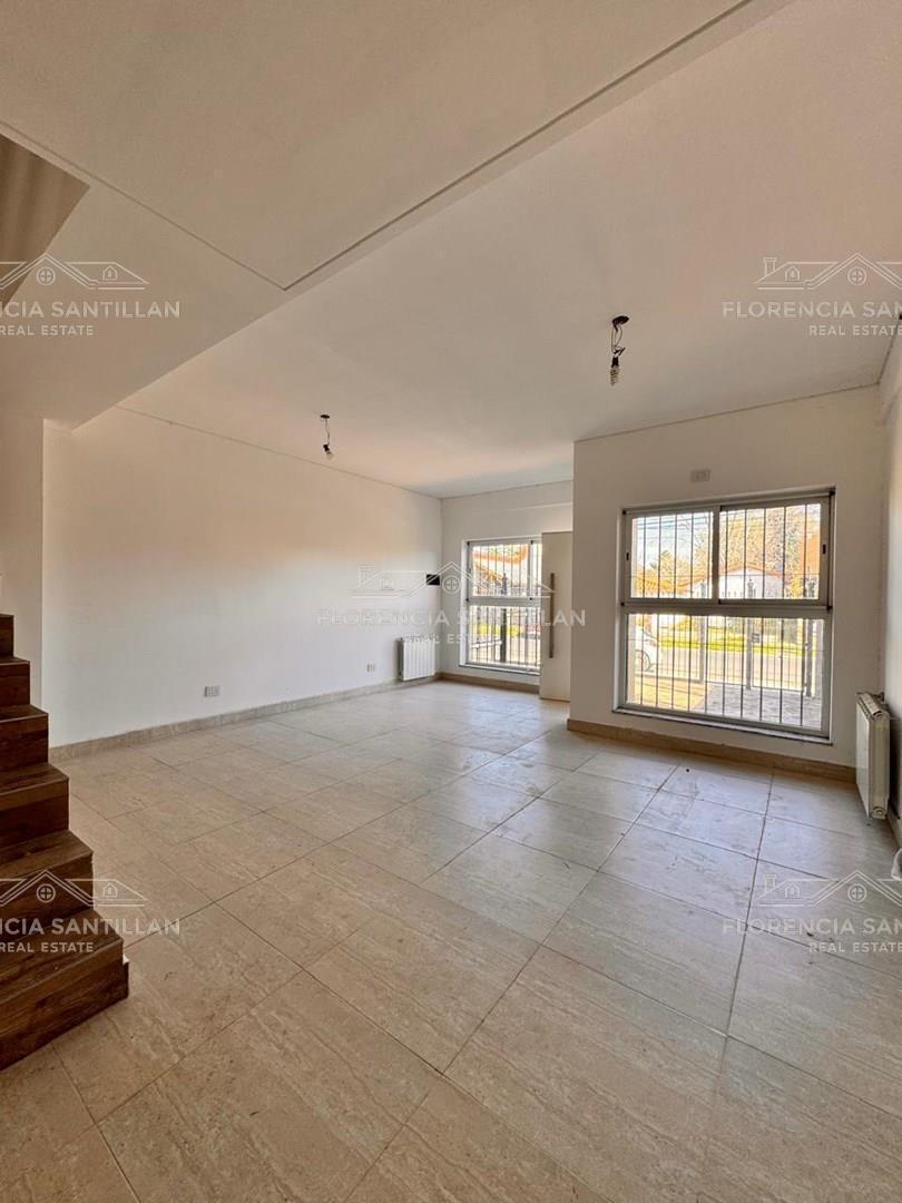 Foto de Departamento 4 ambientes con cochera en Venta en Llavallol, Lomas de, imagen 4
