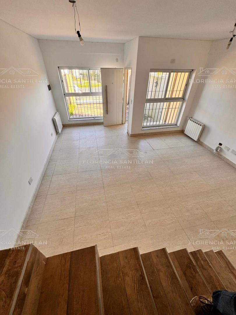 Foto de Departamento 4 ambientes con cochera en Venta en Llavallol, Lomas de, imagen 3