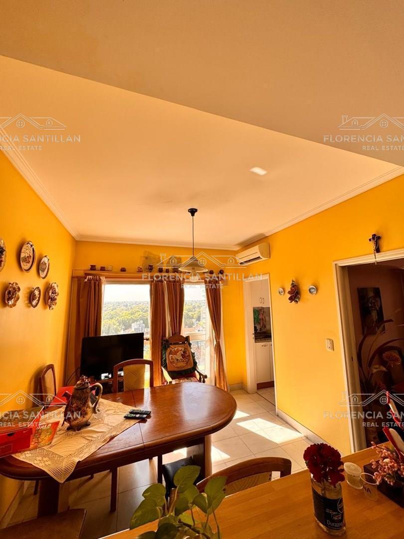 Foto de Departamento 2 amb con cochera en Venta en Lomas de Zamora, G.B.A. Zona, imagen 2