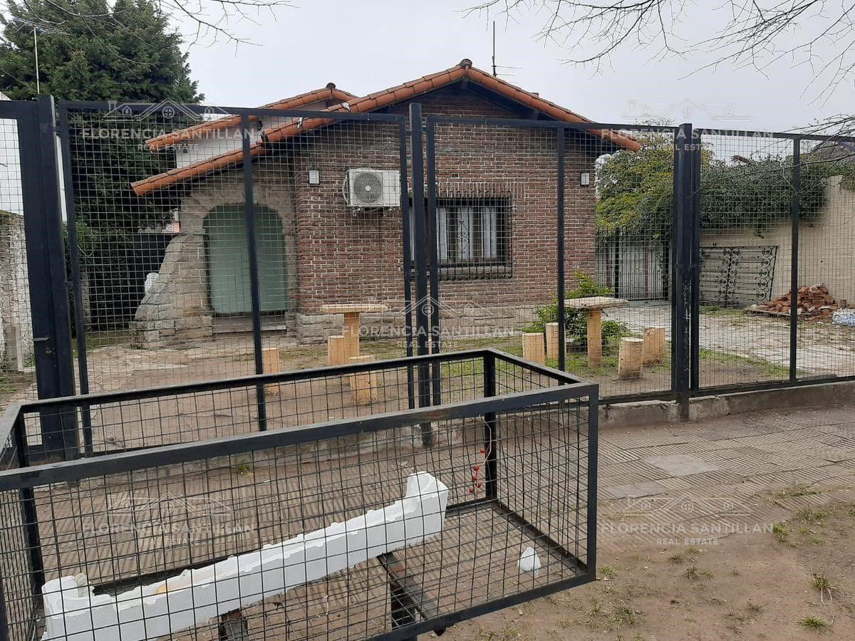 Foto de Casa en Venta de 5 ambientes con cochera ubicado en Turdera, Lomas de, imagen 2