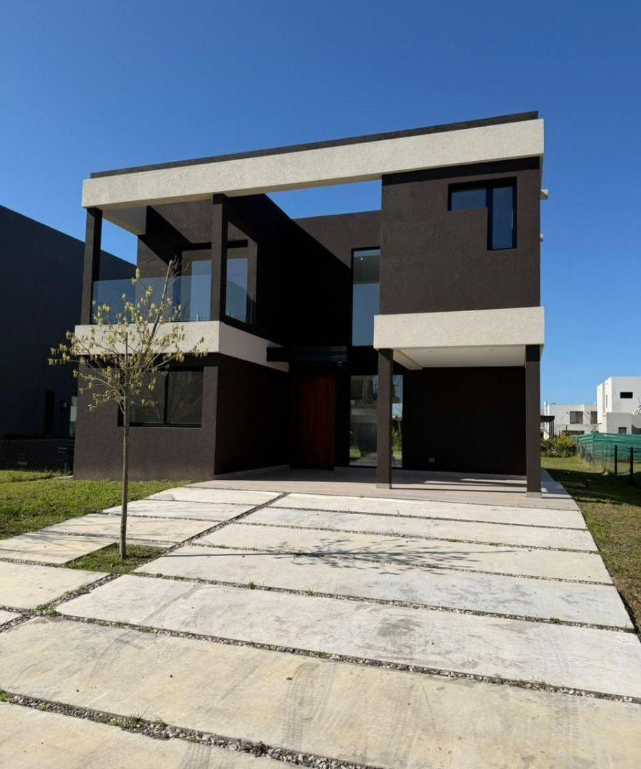 Foto de Vendo Casa A Estrenar, Barrio Araucarias, Puertos. Escobar, imagen 1