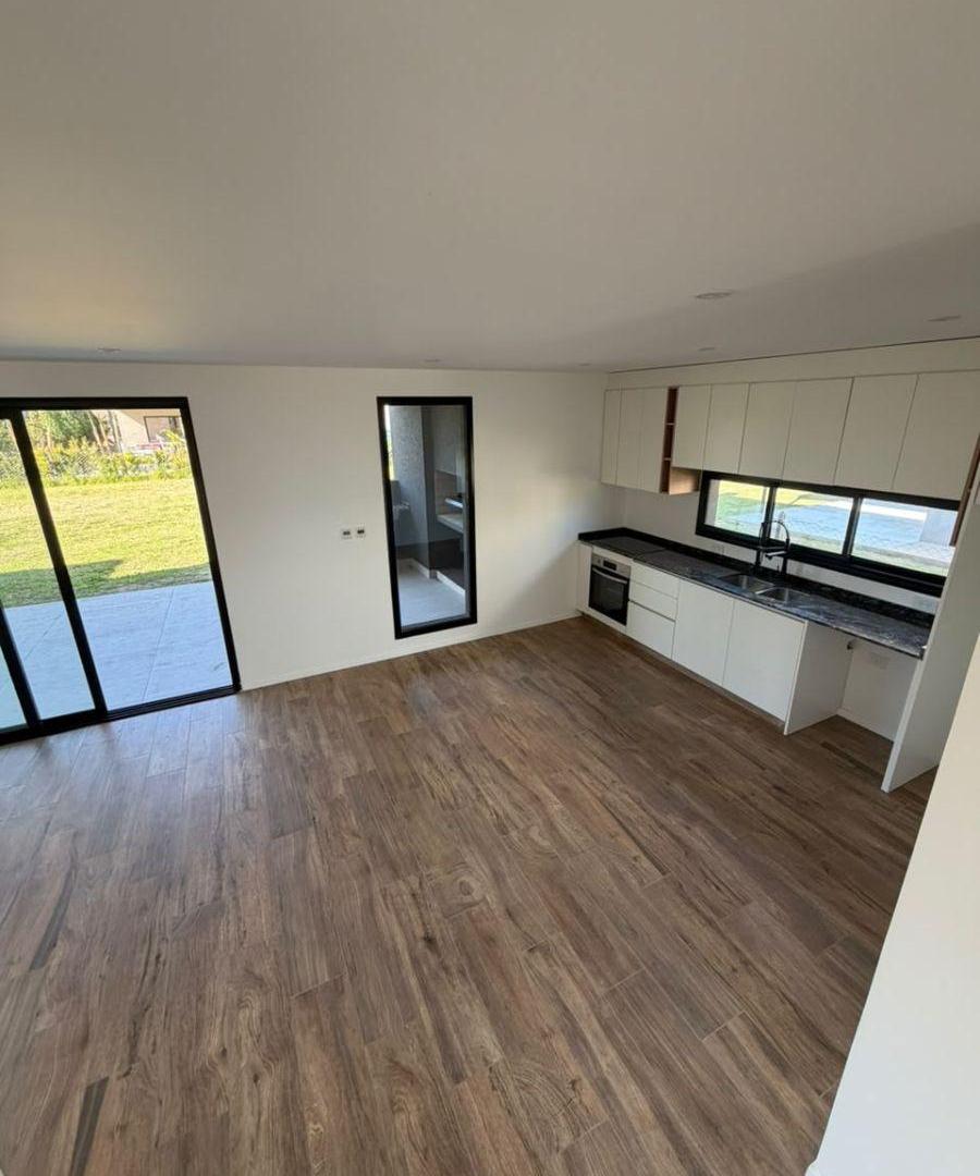 Foto de Vendo Casa A Estrenar, Barrio Araucarias, Puertos. Escobar, imagen 4