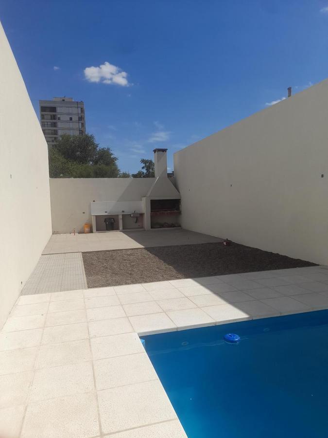 Departamento en Venta de 2 Dorm. C/ Cochera en Centro Norte. 5