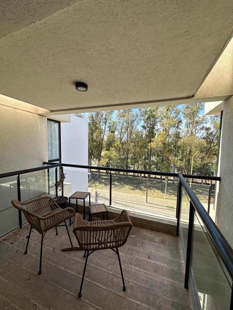 Hermoso Departamento Semipiso a Estrenar de 2 Dorm. en Florida 828 1