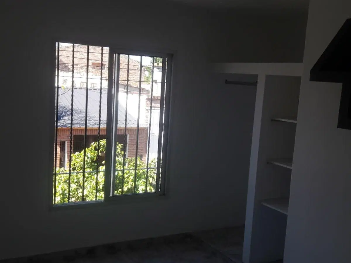 Alquiler Departamento 2 dormitorios en calle Unión Barrio General Bustos 3
