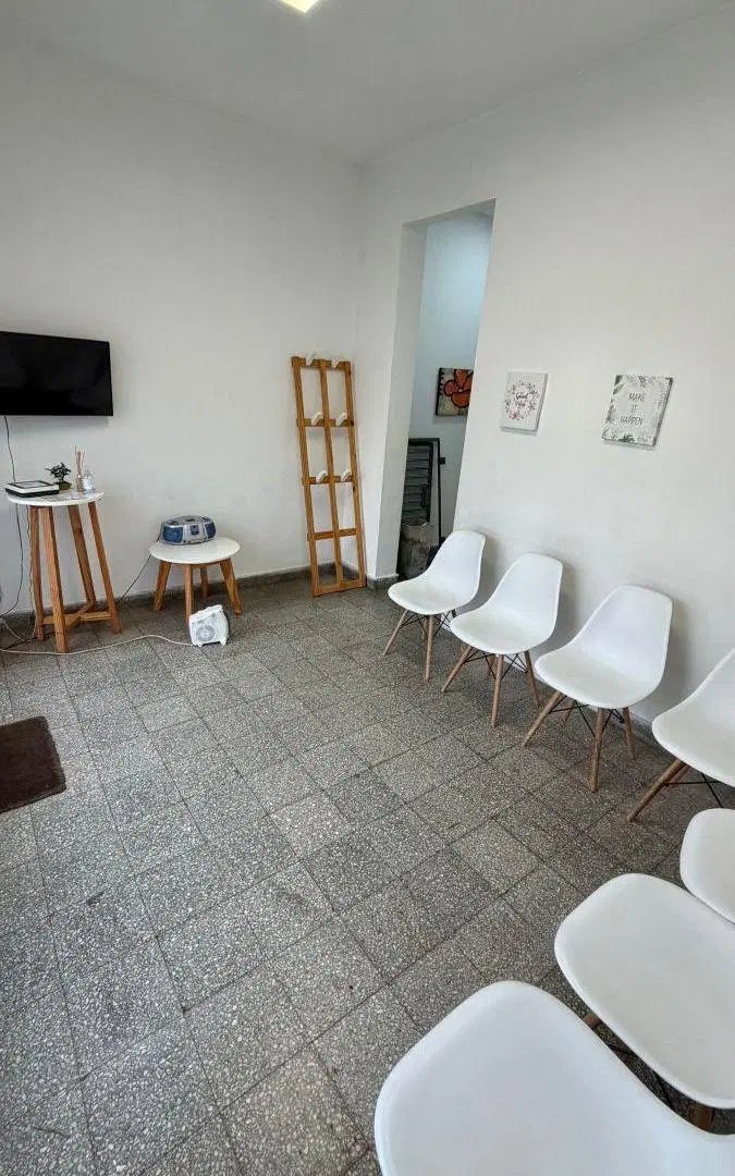 OFICINAS / LOCAL COMERCIAL EN ALQUILER – EXCELENTE OPORTUNIDAD EN VILLA LURO 4