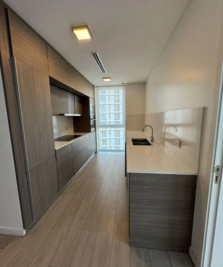 Departamento en Alquiler 6 Ambientes en el SLS Puerto Madero 4