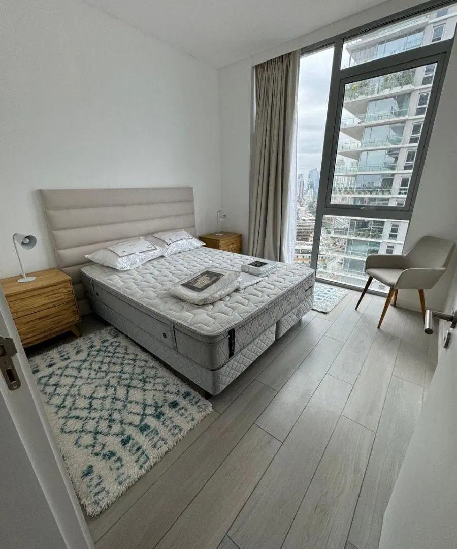 Exclusivo semipiso de 5 ambientes en SLS Puerto Madero – Piso alto con vistas privilegiadas 8