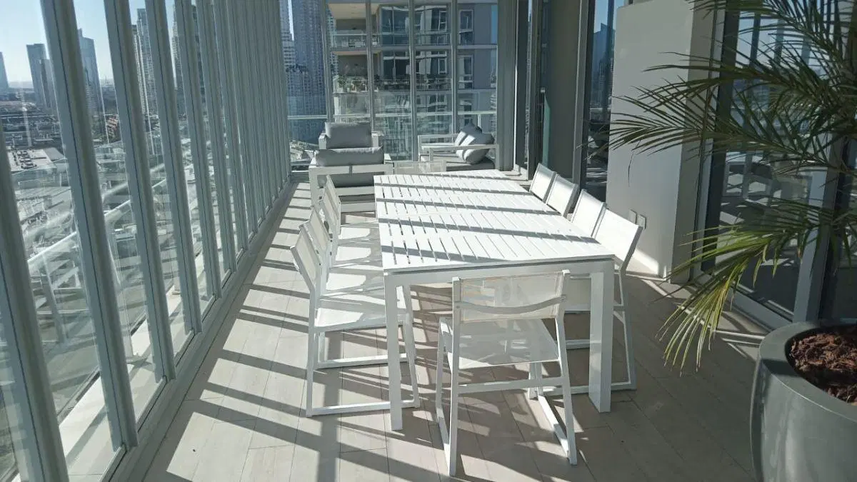 Exclusivo semipiso de 5 ambientes en SLS Puerto Madero – Piso alto con vistas privilegiadas 2