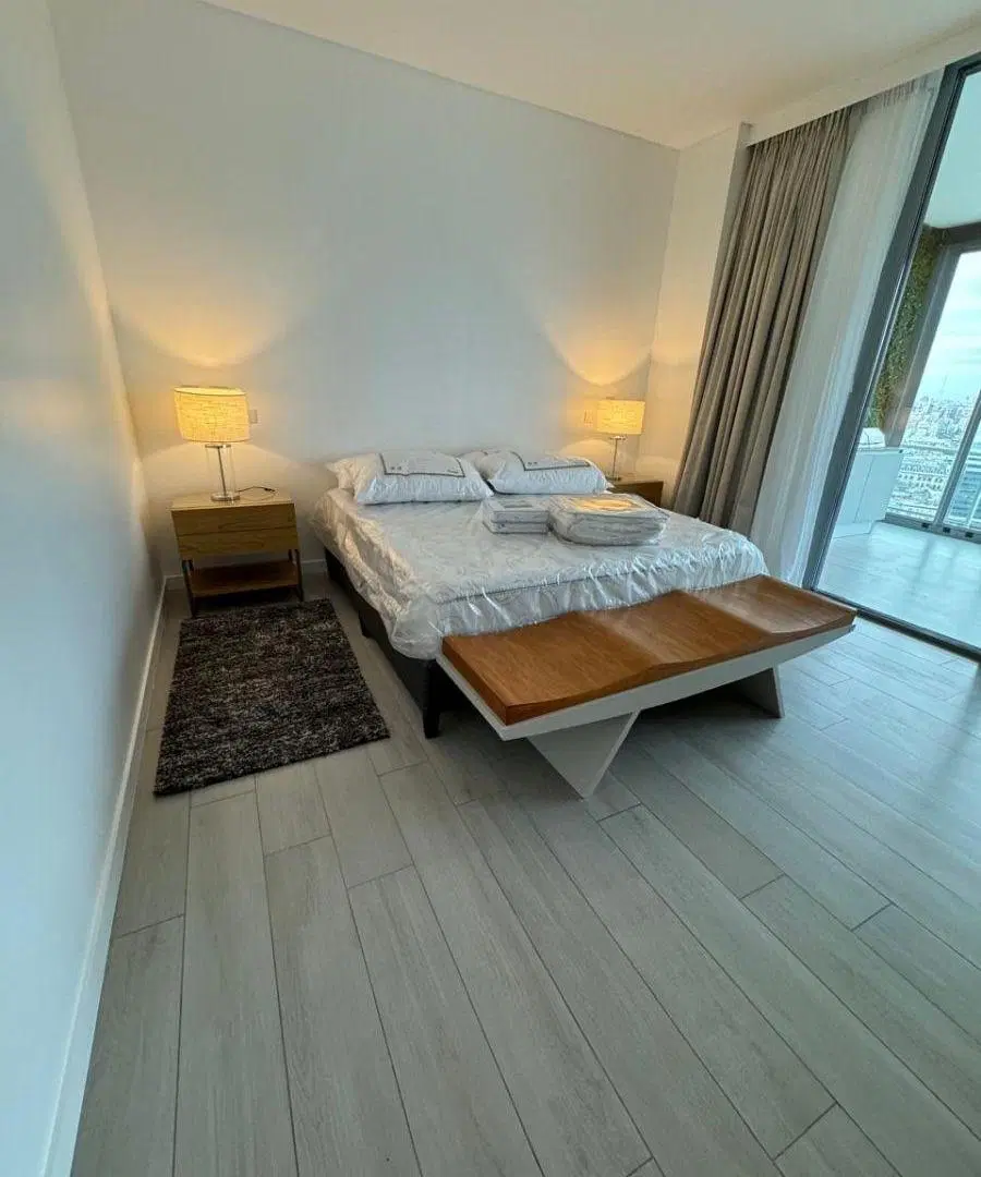 Exclusivo semipiso de 5 ambientes en SLS Puerto Madero – Piso alto con vistas privilegiadas 3