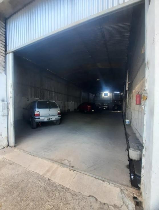 Venta de Galpón 220 m², B° Alto Alberdi 2