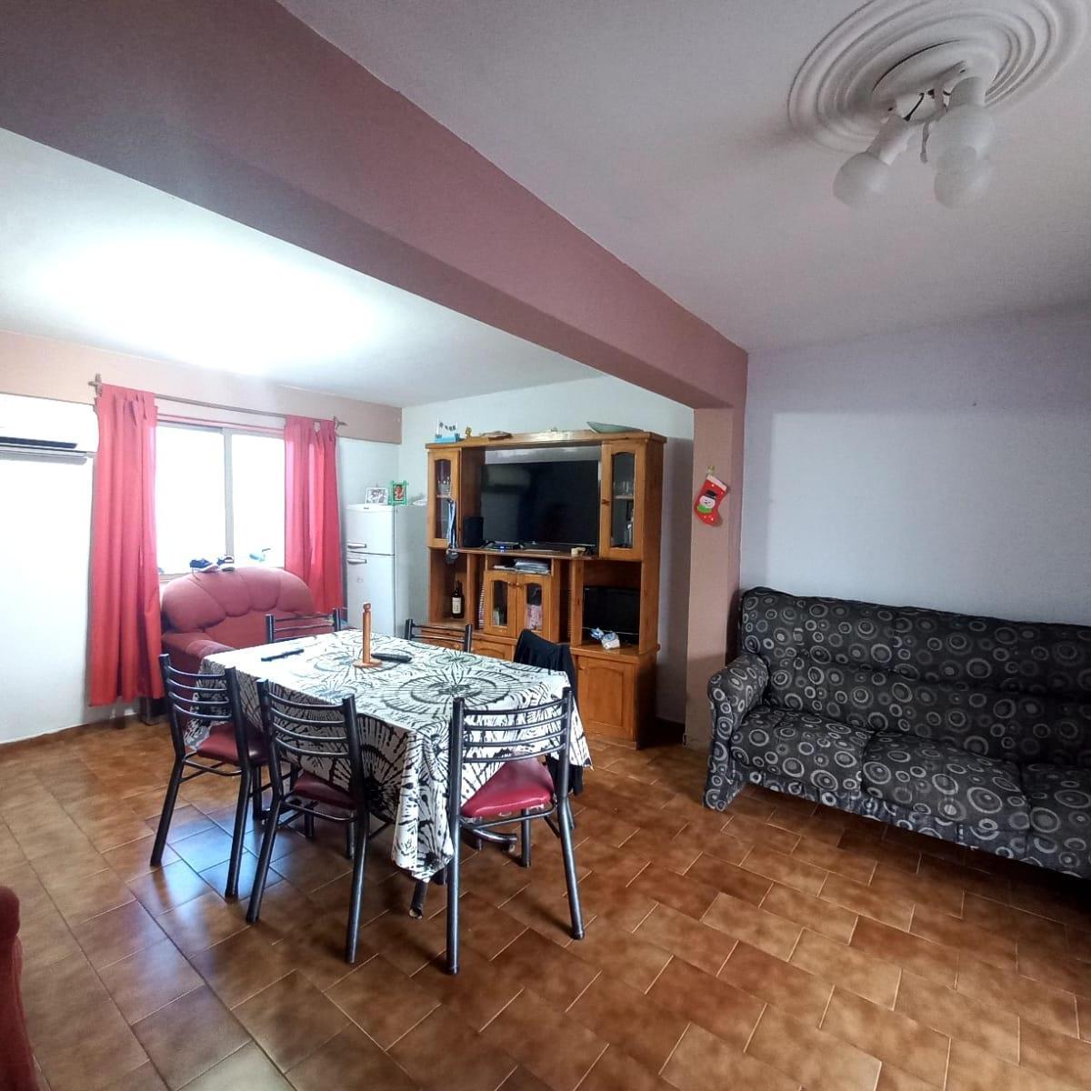 Vendo Excelente Propiedad en Centro de Luján de Cuyo, Sobre Calle Sáenz Peña 3