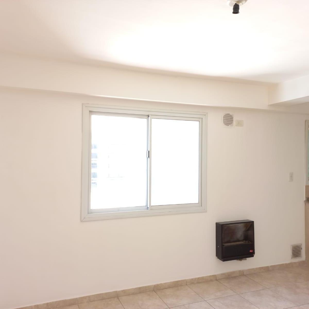 Vendo Hermoso Departamento en Centro de Luján de Cuyo C/cochera 1