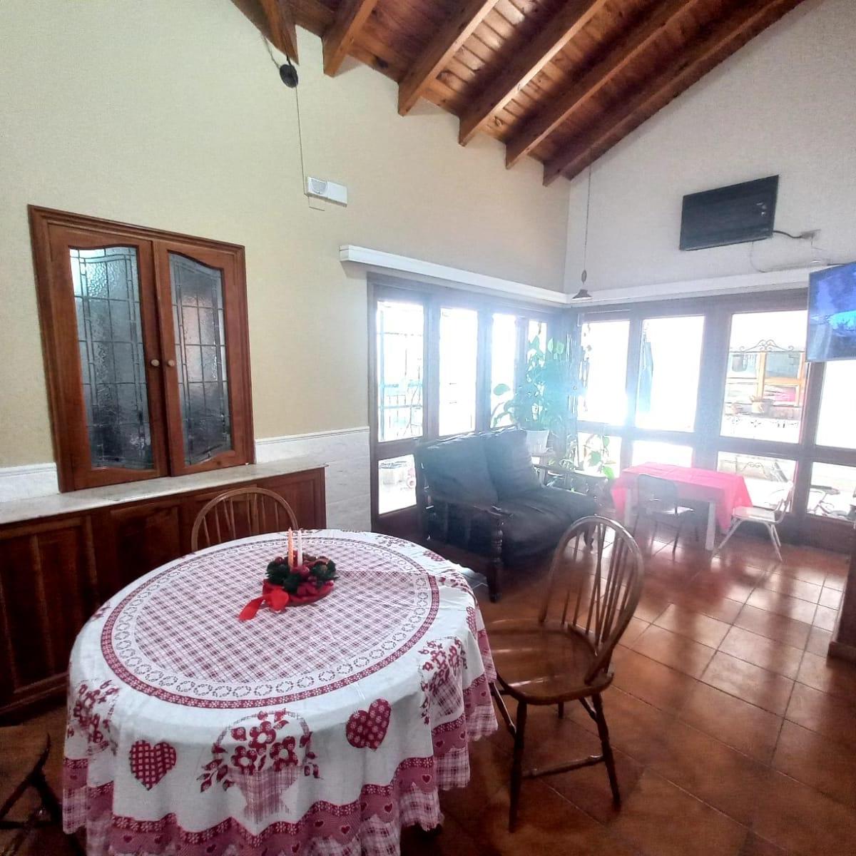 Vendo Hermosa y Amplia Casa en Dorrego, Guaymallén Usd 1