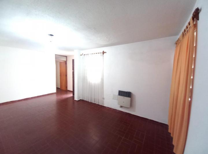 VENDO HERMOSA CASA EN B° TRAPICHE, GODOY CRUZ 3
