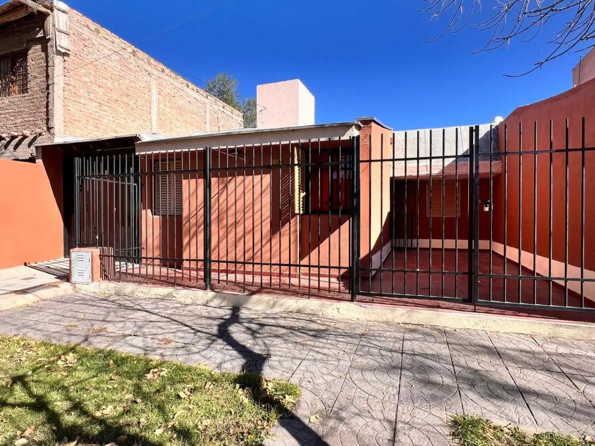 CASA en ALQUILER en Perdriel, Luján de Cuyo, frente a Ruta Provincial N°15 4