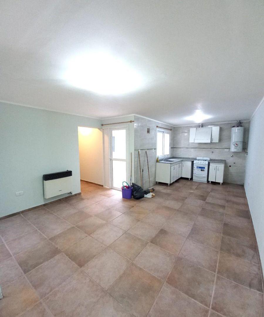 Foto de Departamento en ALQUILER en complejo privado ubicado en centro de Luján, imagen 4