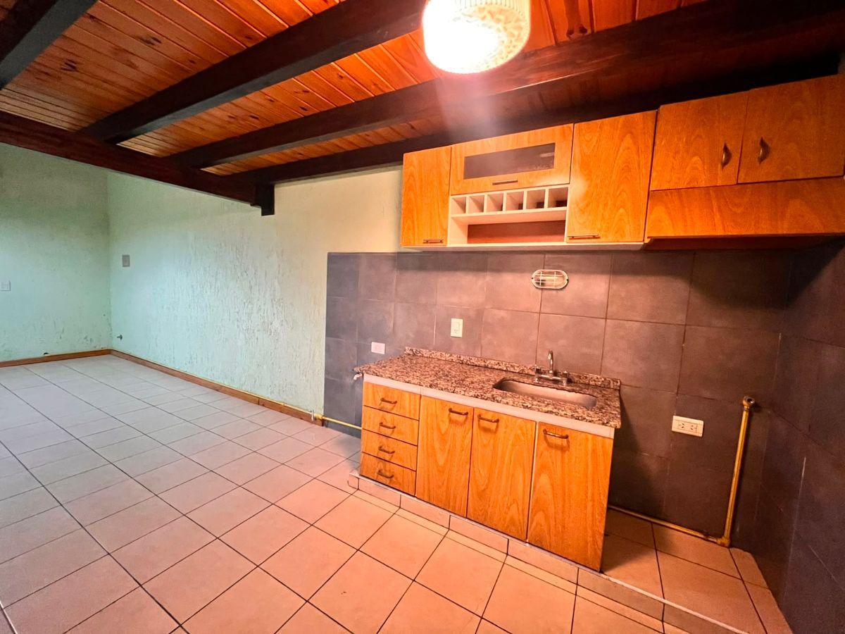 Foto de Excelente departamento en ALQUILER ubicado en el Centro de Luján de, imagen 1