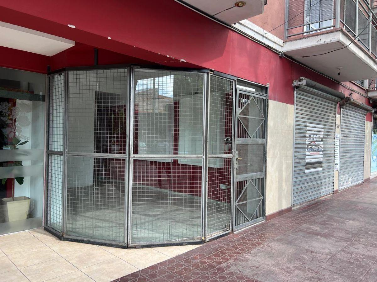 Foto de LOCAL COMERCIAL EN VENTA UBICADO EN CENTRO DE LUJÁN DE CUYO, A METROS, imagen 3