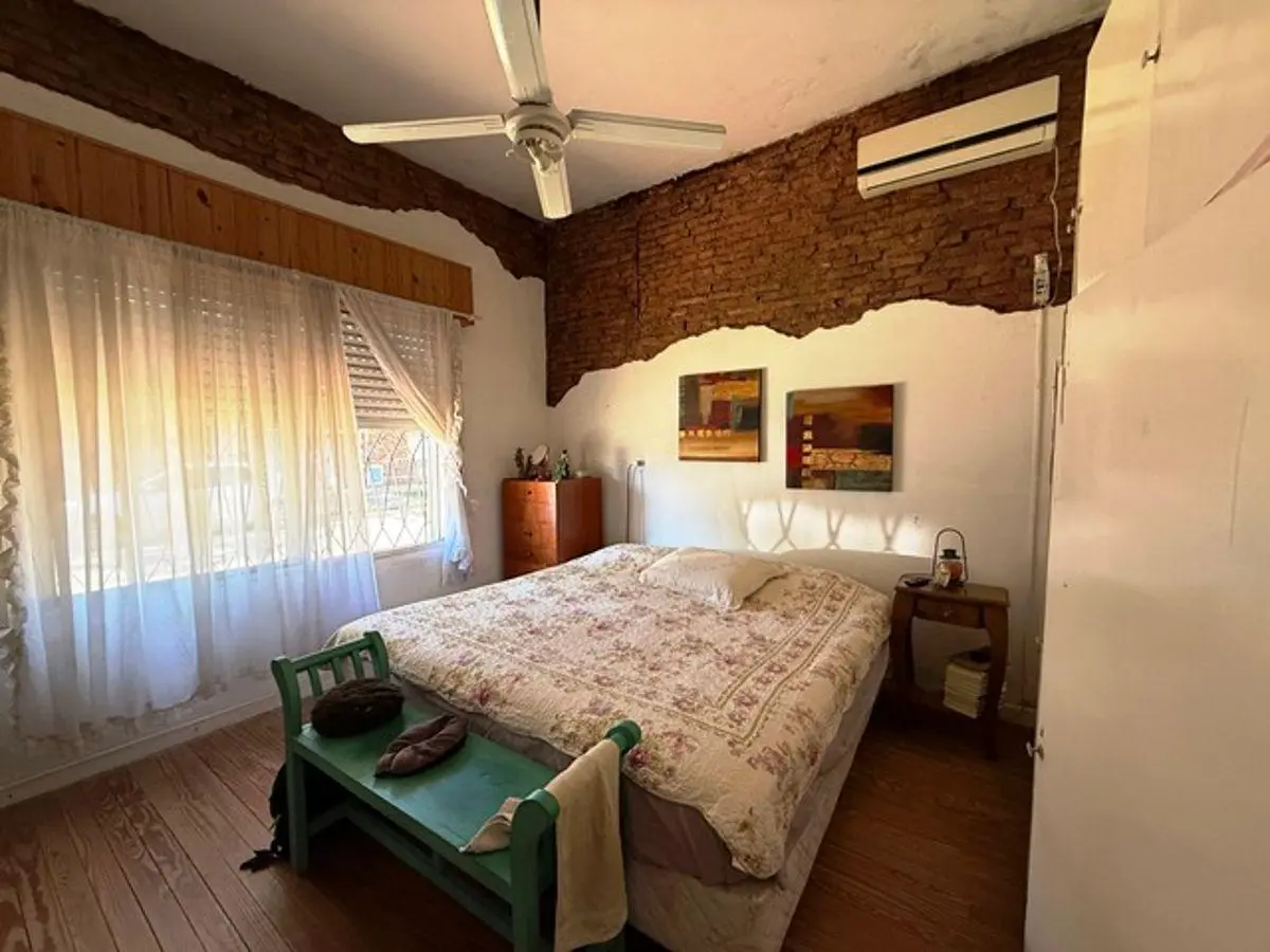 CASA EN VENTA AV. VIEYTES 175. ARECO, MUY BUENA UBICACION 1