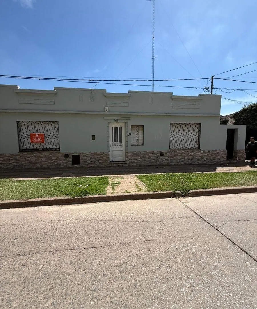 CASA EN VENTA AV. VIEYTES 175. ARECO, MUY BUENA UBICACION 5