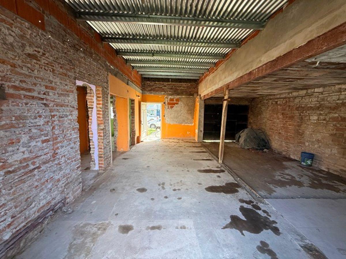 Foto de IRIGOYEN 706, CASA PARA TERMINAR DE RECICLAR. ARECO, imagen 5