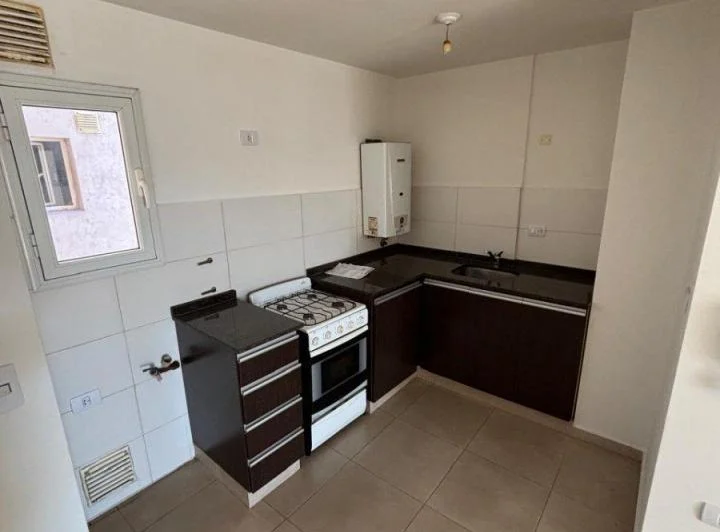 ALBERDI - AV COLON 1046 - UN DORMITORIO 3