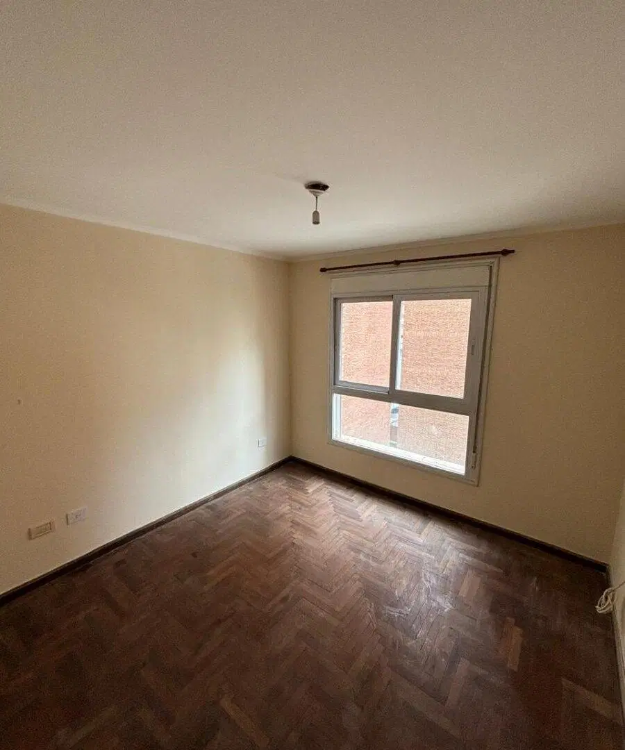 Bv. Illia 520 | 1 Dormitorio con Balcón Único 3