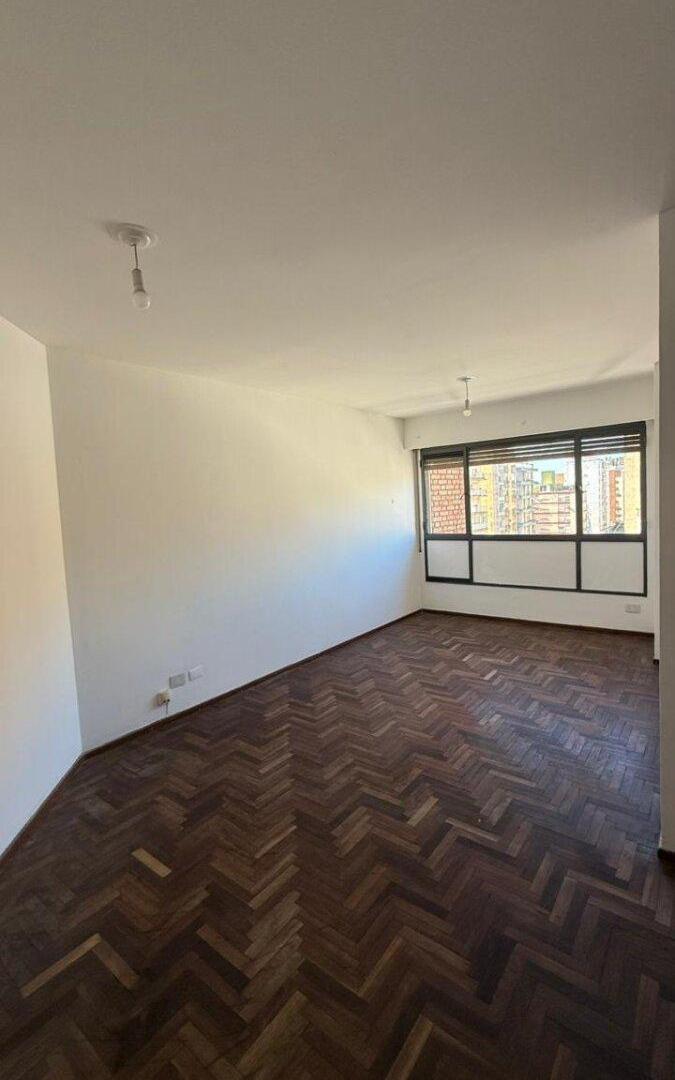 Foto de Departamento 1 dormitorio en pleno Centro - Jujuy y Colón, imagen 2