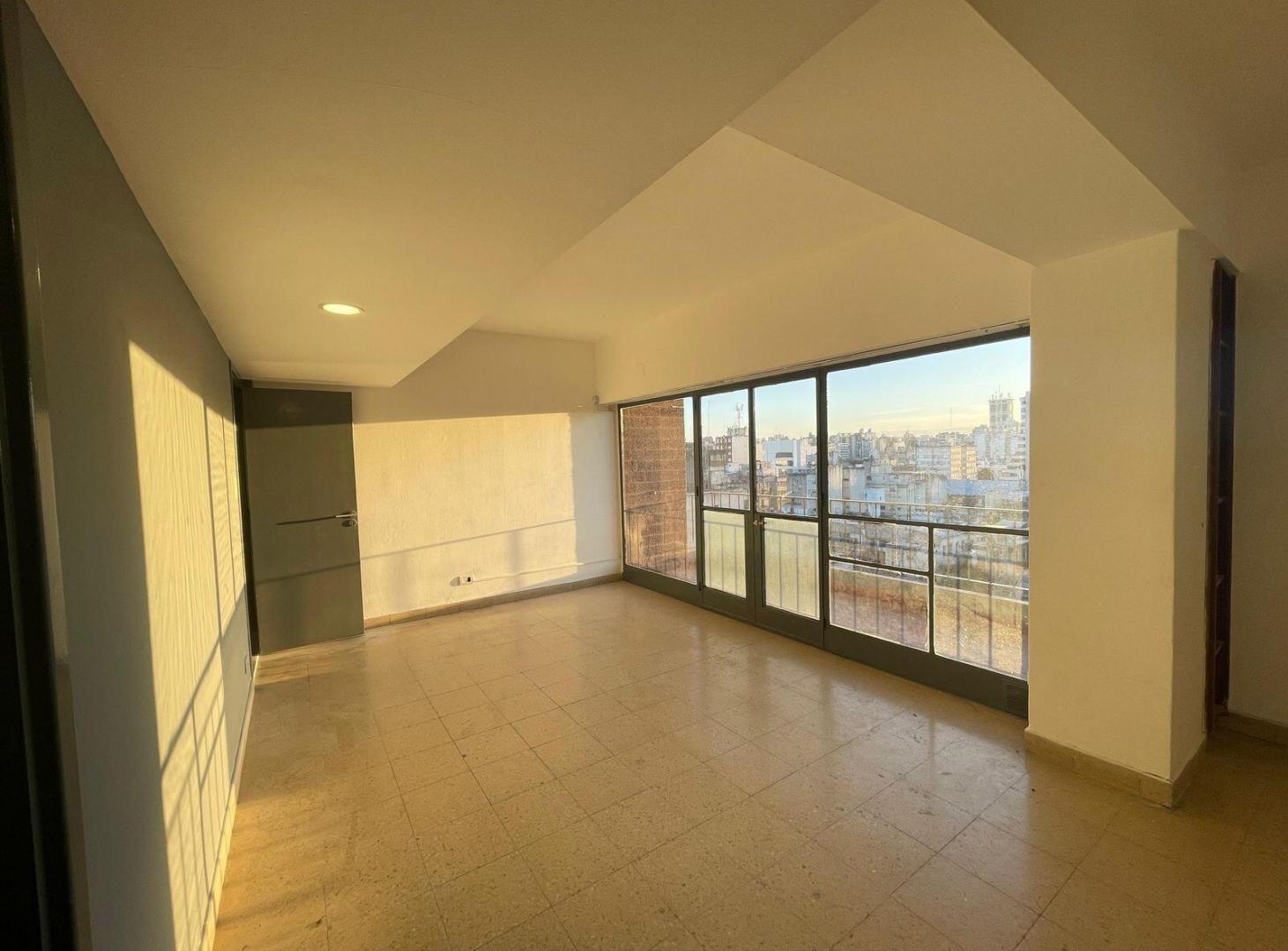 Foto de ¡VIVÍ EL CENTRO CON OTRA VISTA! DEPARTAMENTO AMPIO Y LUMINOSO, imagen 5