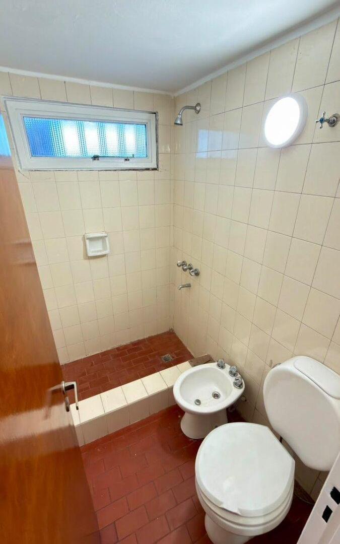 Foto de CASA 3 DORMITORIOS - PELAGIO LUNA 3400 - URCA / BAJO PALERMO, imagen 4