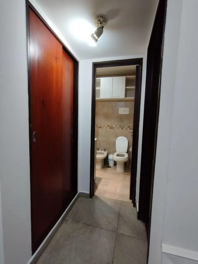 Foto de Venta Departamento 2 ambientes con patio. La Perla, imagen 3