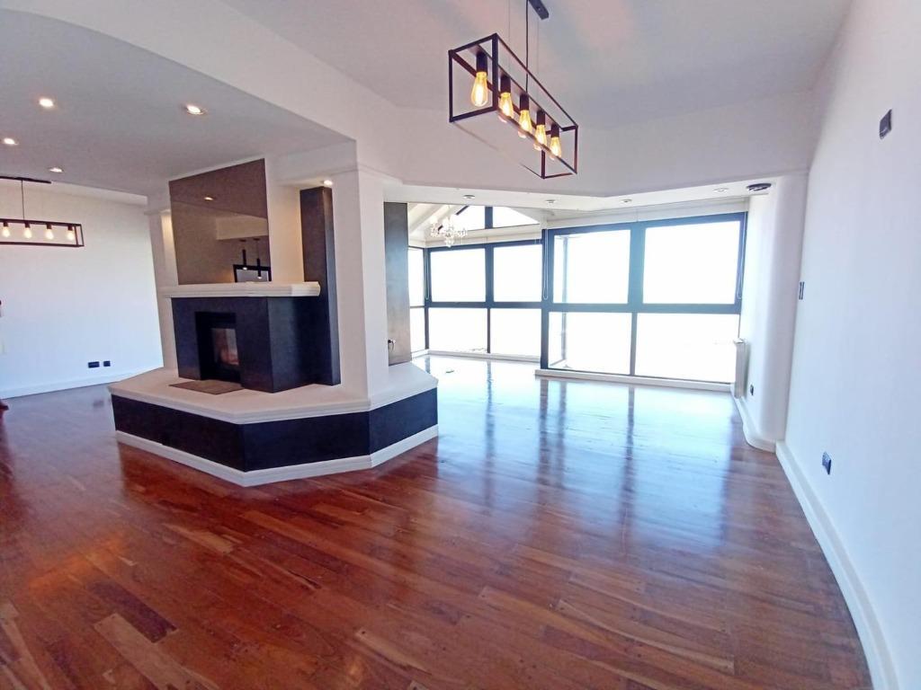 Foto de Venta Departamento de 5 amb Vista al Mar y cochera. Plaza España., imagen 2