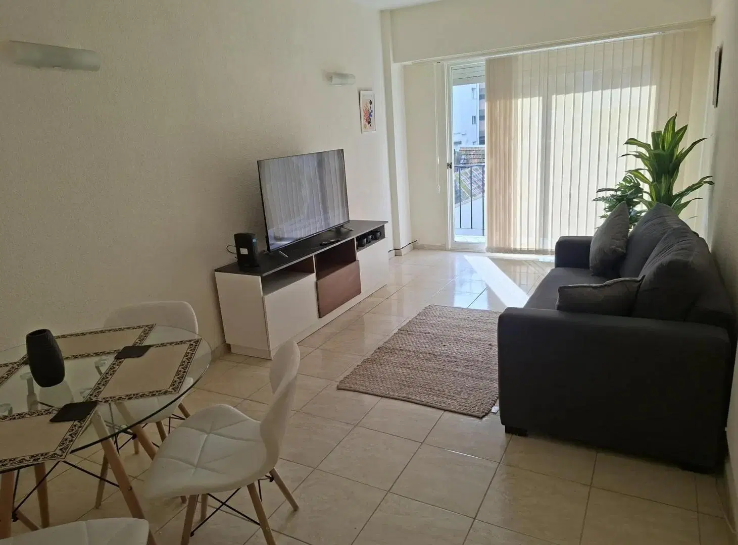Departamento en Venta 2 ambientes con dependencia y Balcon. Zona Plaza Colón 3