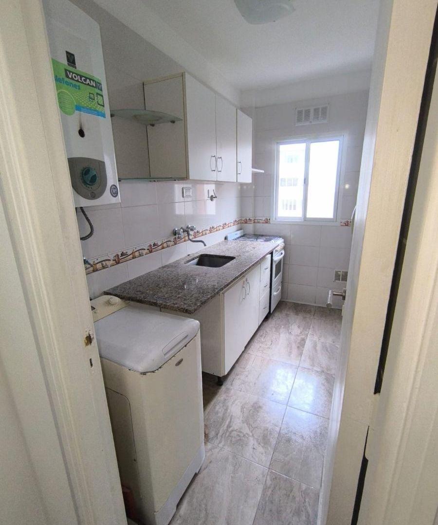 Foto de Alquiler 24 meses. Departamento 1 ambiente desplazado. Zona centro, imagen 3