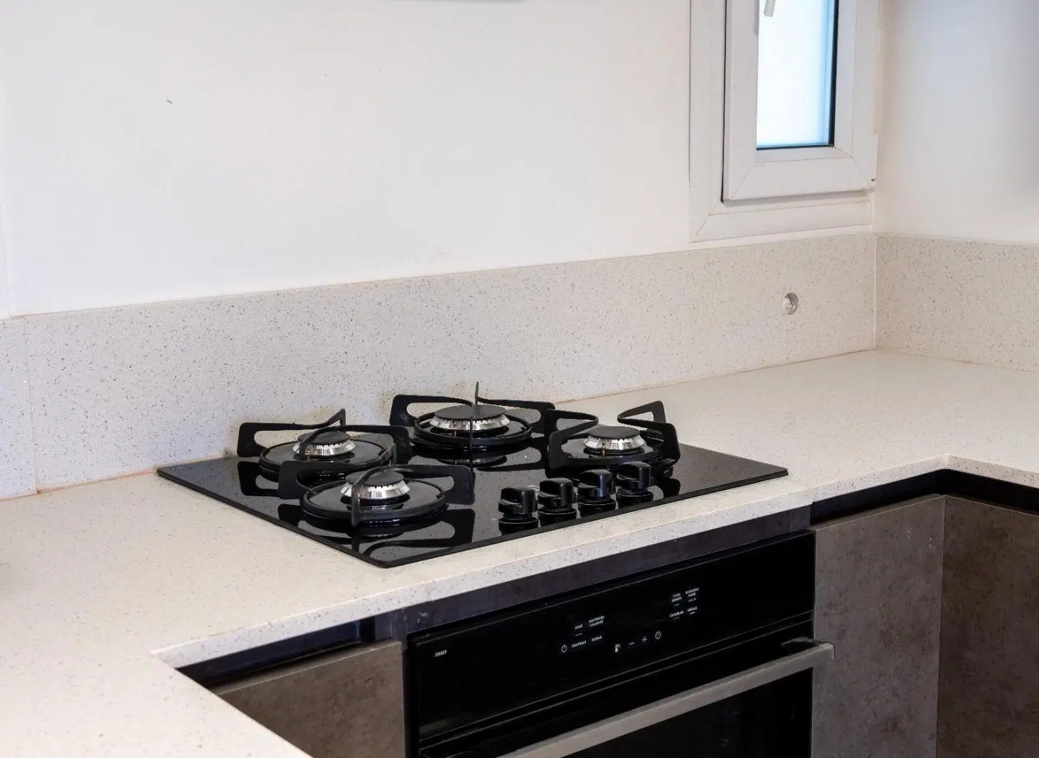 Venta Departamento 4 ambientes. Edifiico de categoria. Zona Plaza Mitre 4
