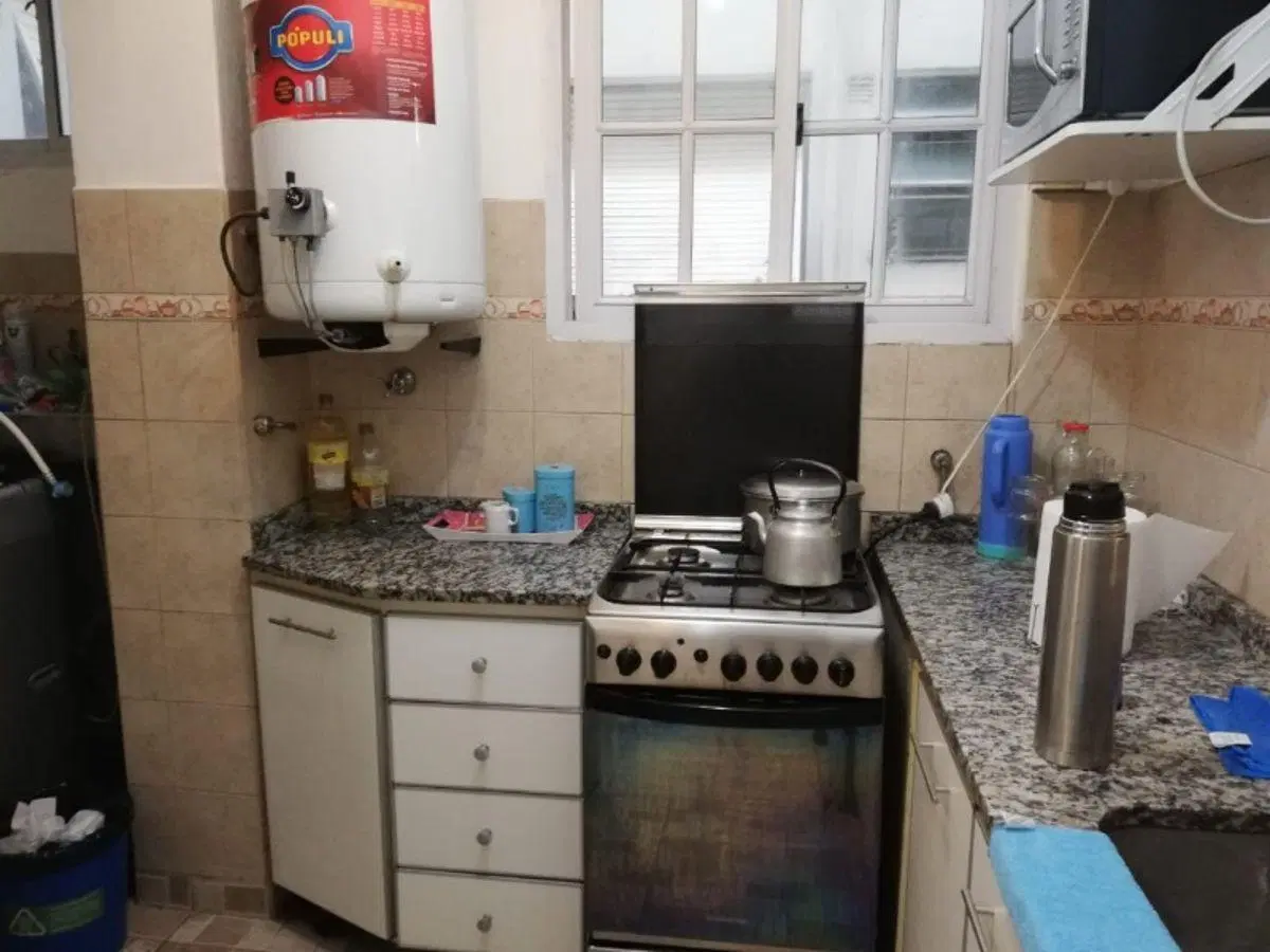 Venta Departamento 3 ambientes con Dependencia. Zona Centro 2