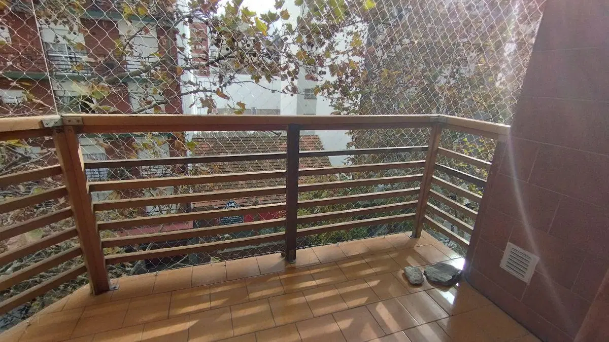 Alquiler 24 meses Departamento 2 ambientes con balcón. Zona Plaza Mitre 3