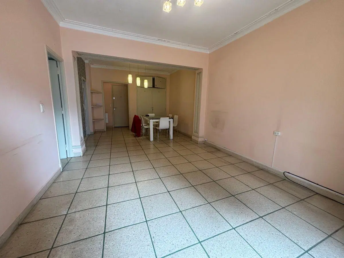Venta Semipiso 3 ambientes Amplio y con Balcón. Plaza Colón 8