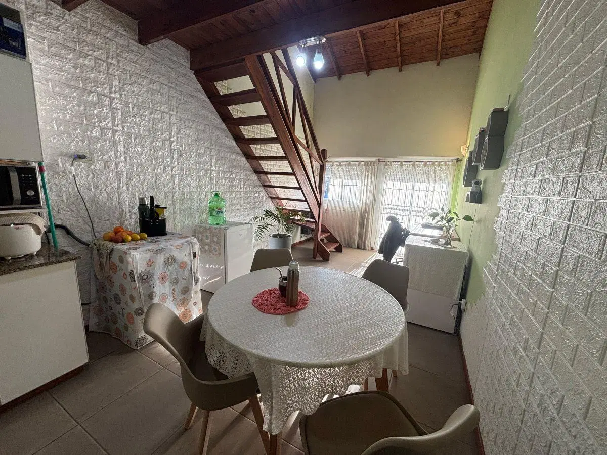 Venta PH 2 ambientes y Medio. Balcón al frente. San Cayetano 4