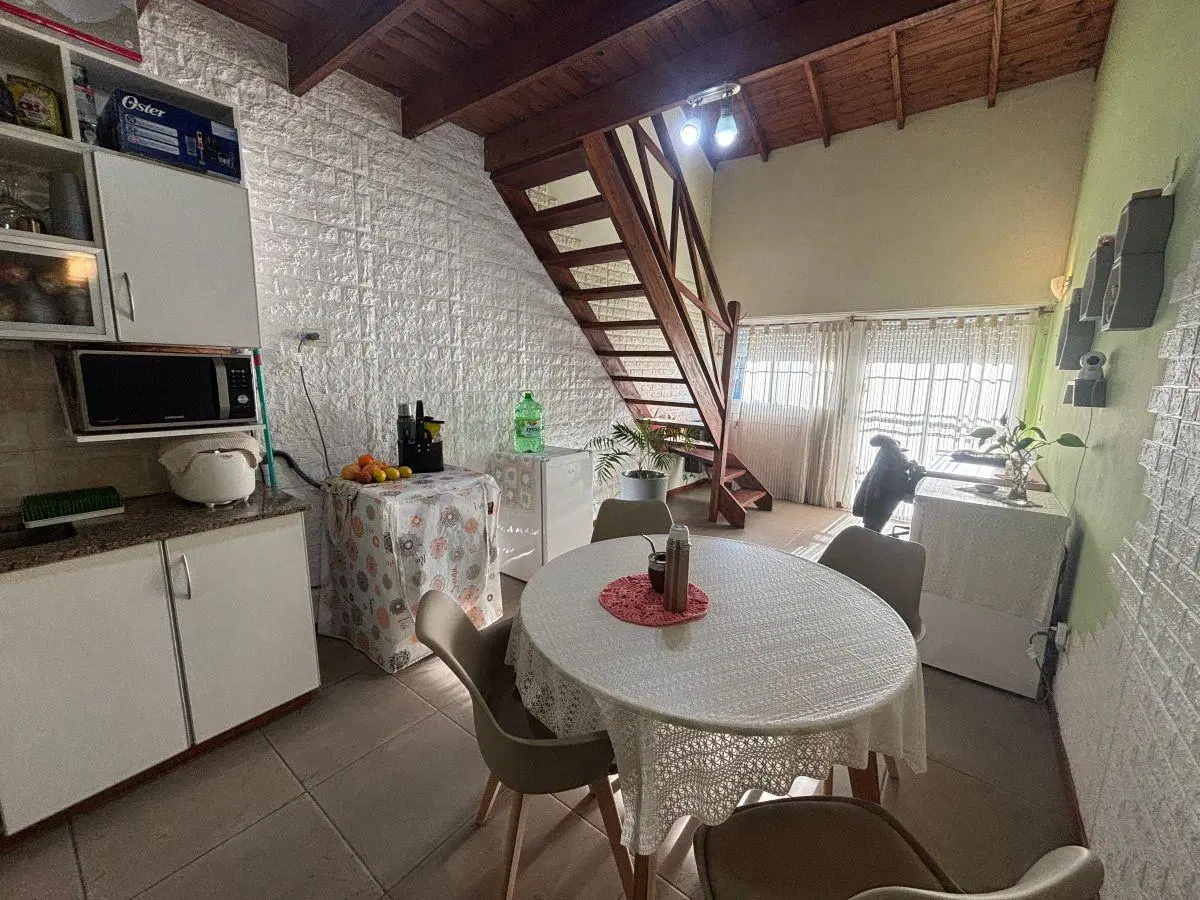 Venta PH 2 ambientes y Medio. Balcón al frente. San Cayetano 2