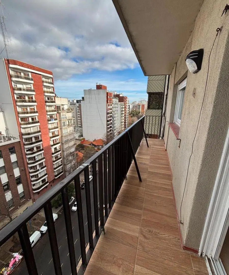Venta Departamento 4 ambientes con Balcón y Vista panoramica. Plaza Mitre 3