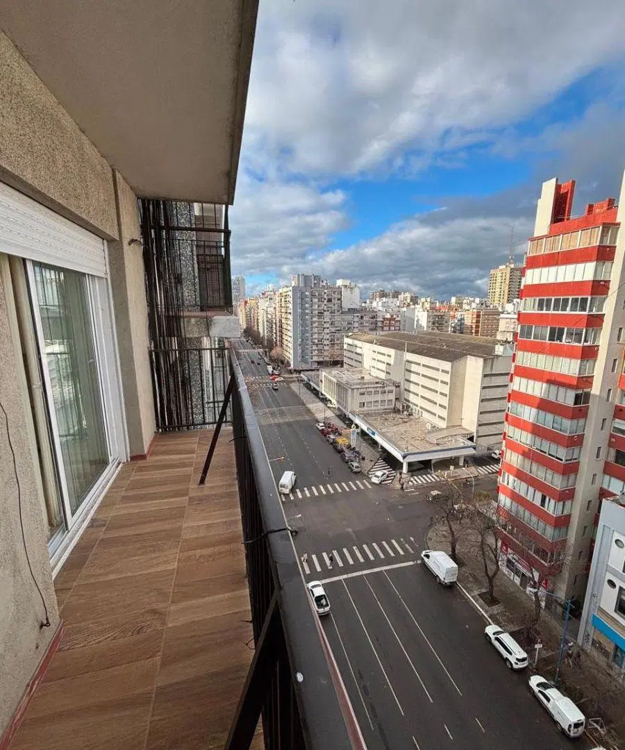 Venta Departamento 4 ambientes con Balcón y Vista panoramica. Plaza Mitre 2