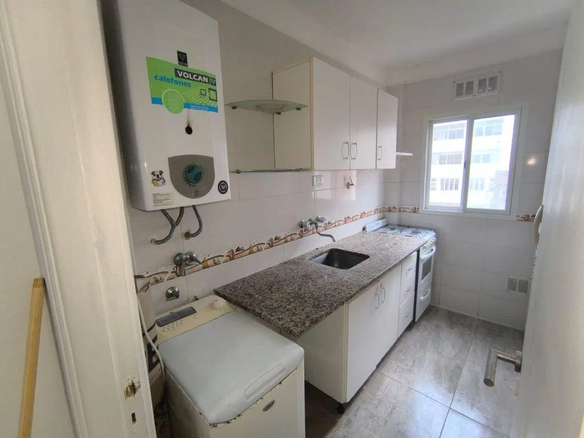 Alquileres 24 meses. Departamento 1 ambiente desplazado. Zona Centro 4