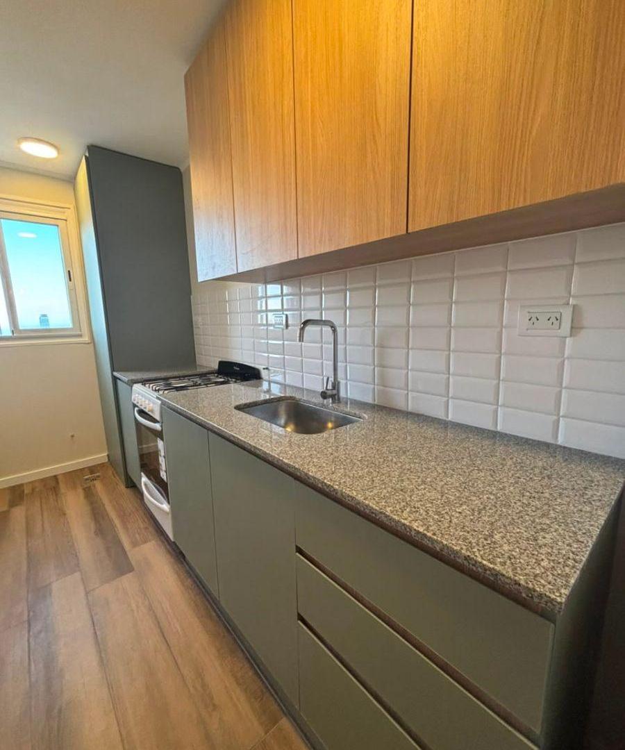Foto de Venta Departamento 1 ambiente Desplazado. Balcón y vista Panoramica, imagen 3