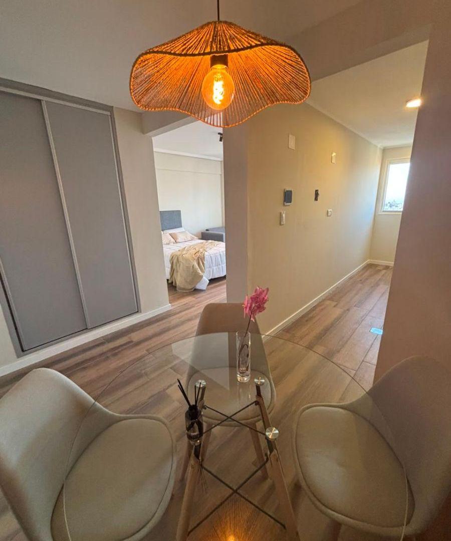 Foto de Venta Departamento 1 ambiente Desplazado. Balcón y vista Panoramica, imagen 1