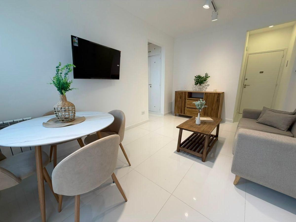 Foto de Venta Departamento 2 ambientes con Balcón. Zona Plaza Colón, imagen 4